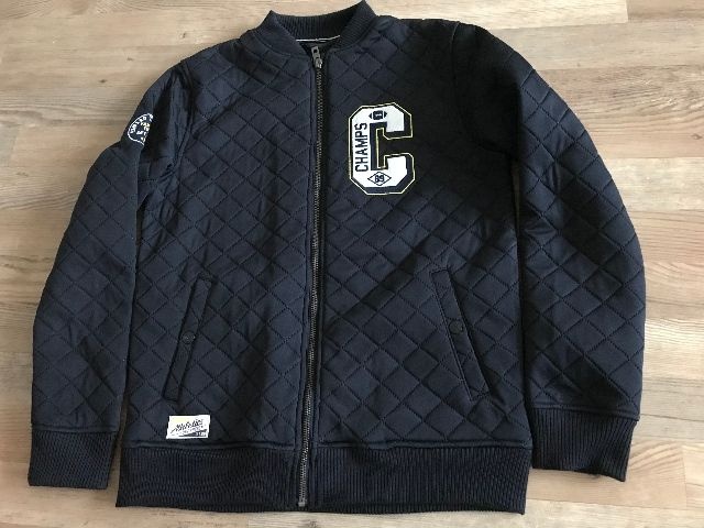BOMBER BUNDA