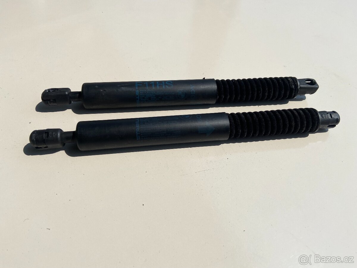 Tlumiče zadního skla BMW F11