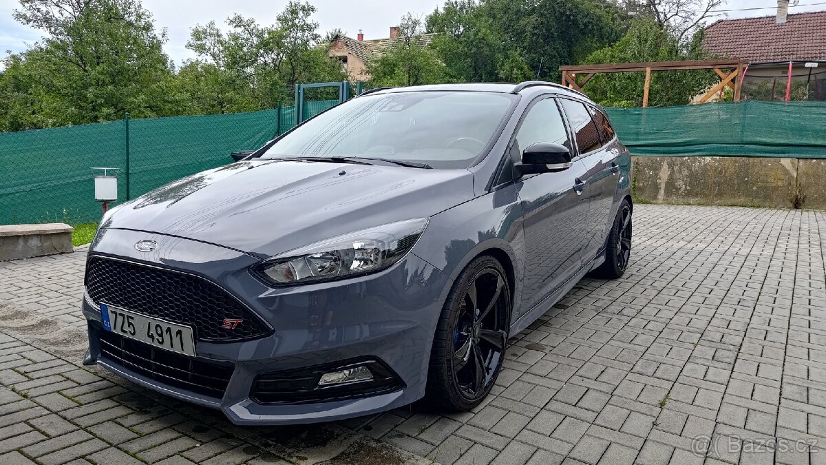 Ford Focus st 184kw 2017 93tkm