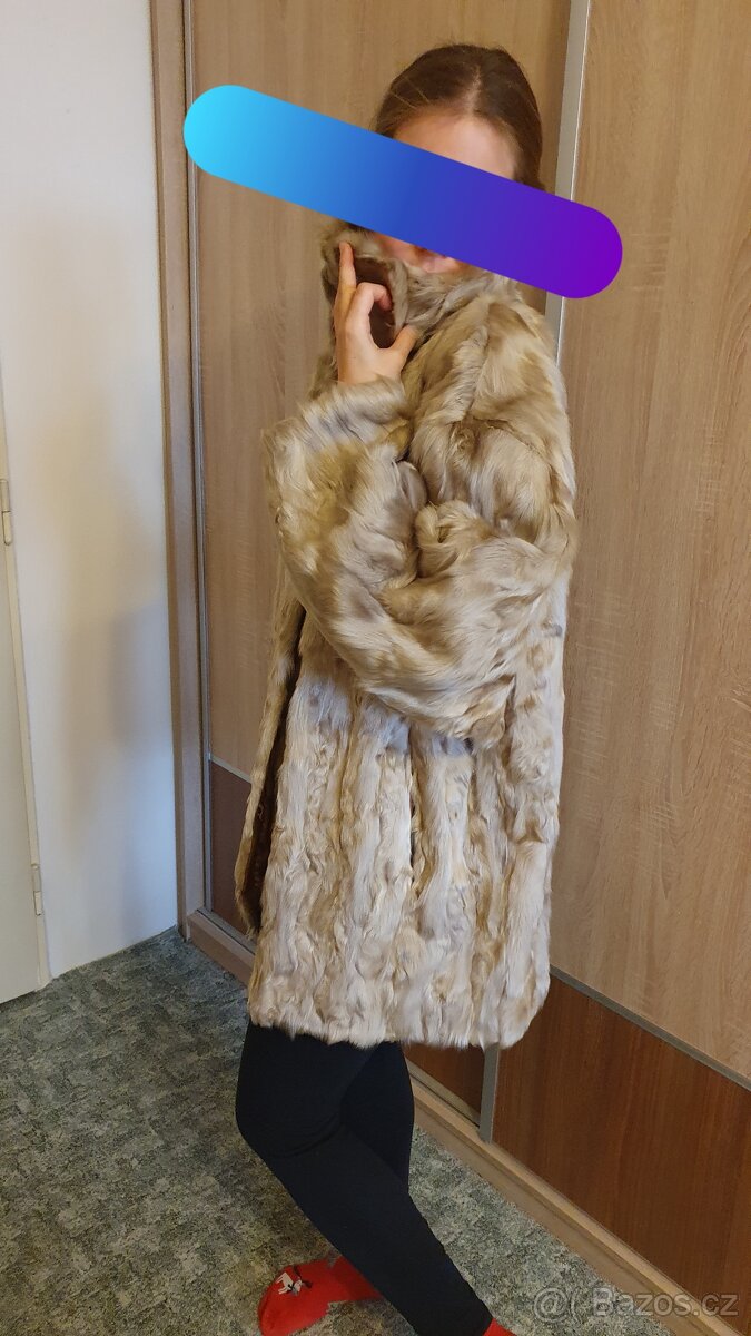 Kožich z pravé kůže značky KARA