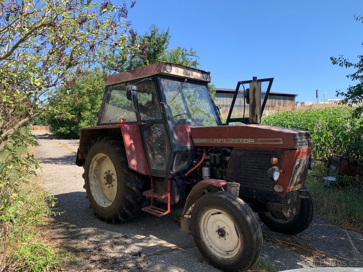 Traktor Zetor Crystal 8111