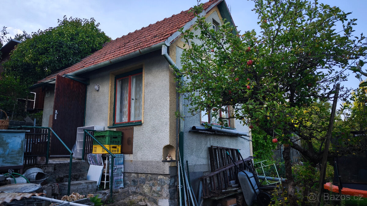 Chata se zahradou KÚ Jundrov