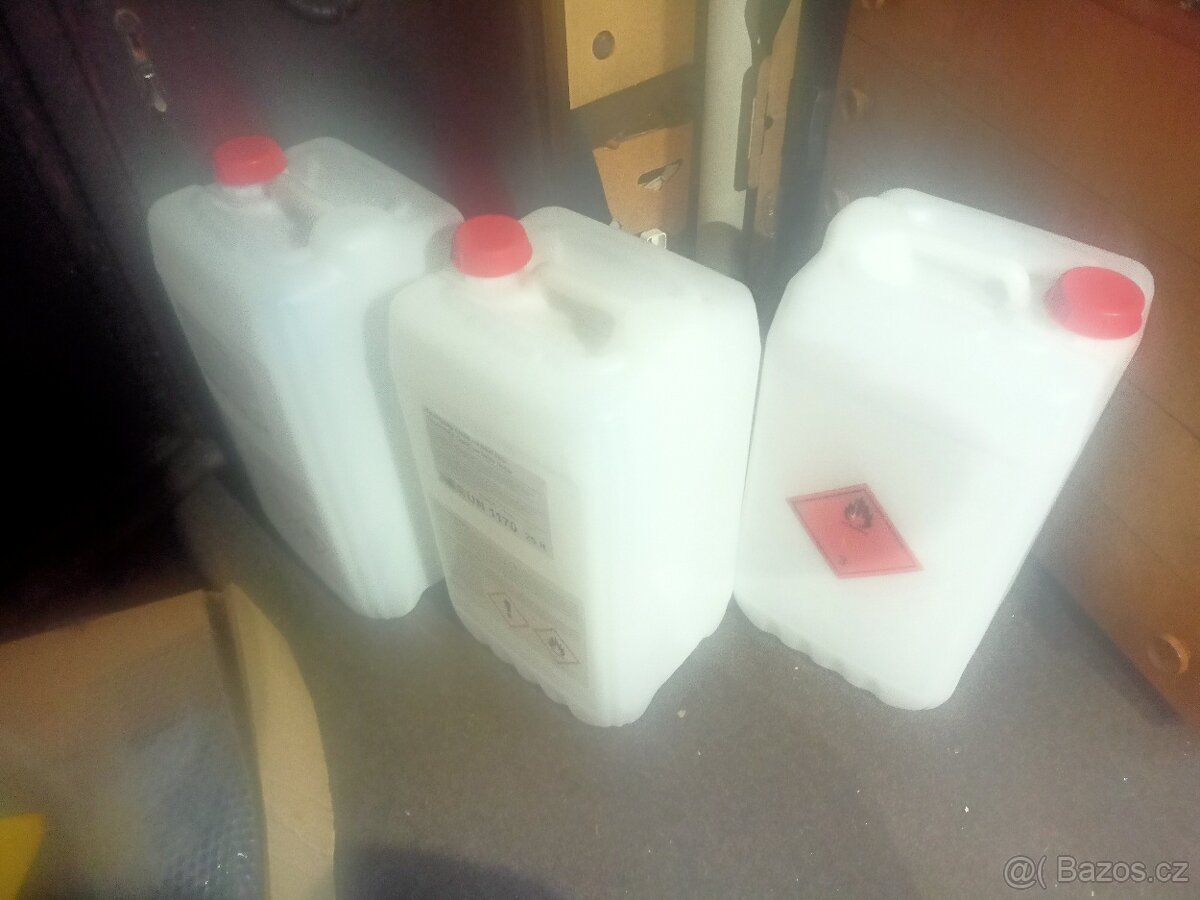 Plastové kanystry 25L