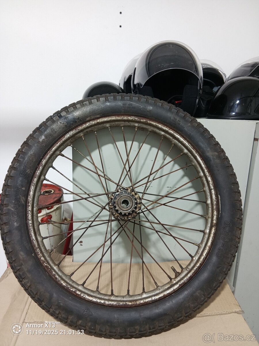 Jawa 250, 350 pérak zadní kolo včetně pláště