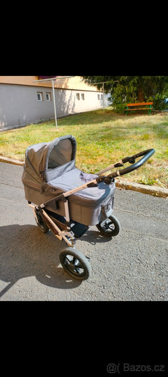 Kočárek Easy Walker Sky