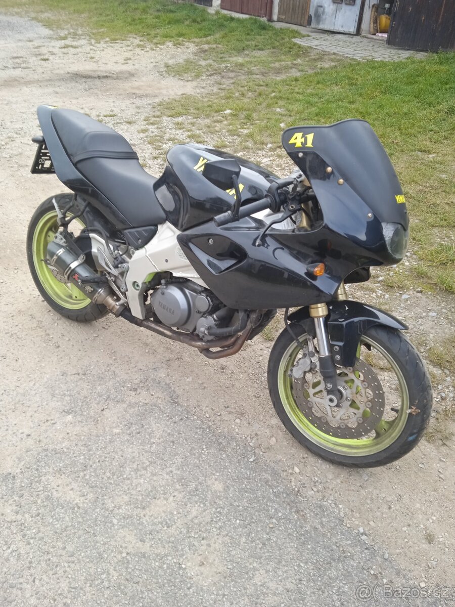 Yamaha SZR 660