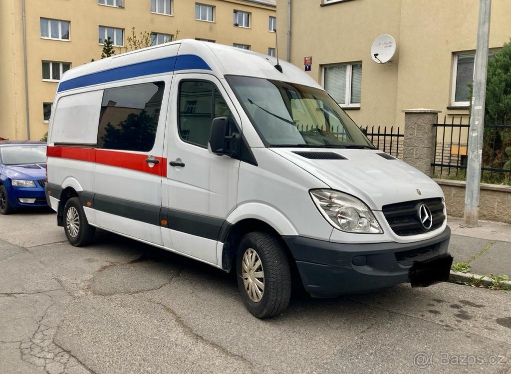Půjčím dodavku