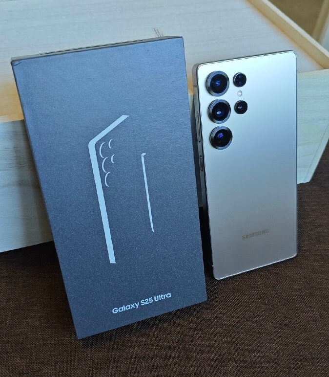 VÝMĚNA nebo PRODEJ Samsung s25 Ultra