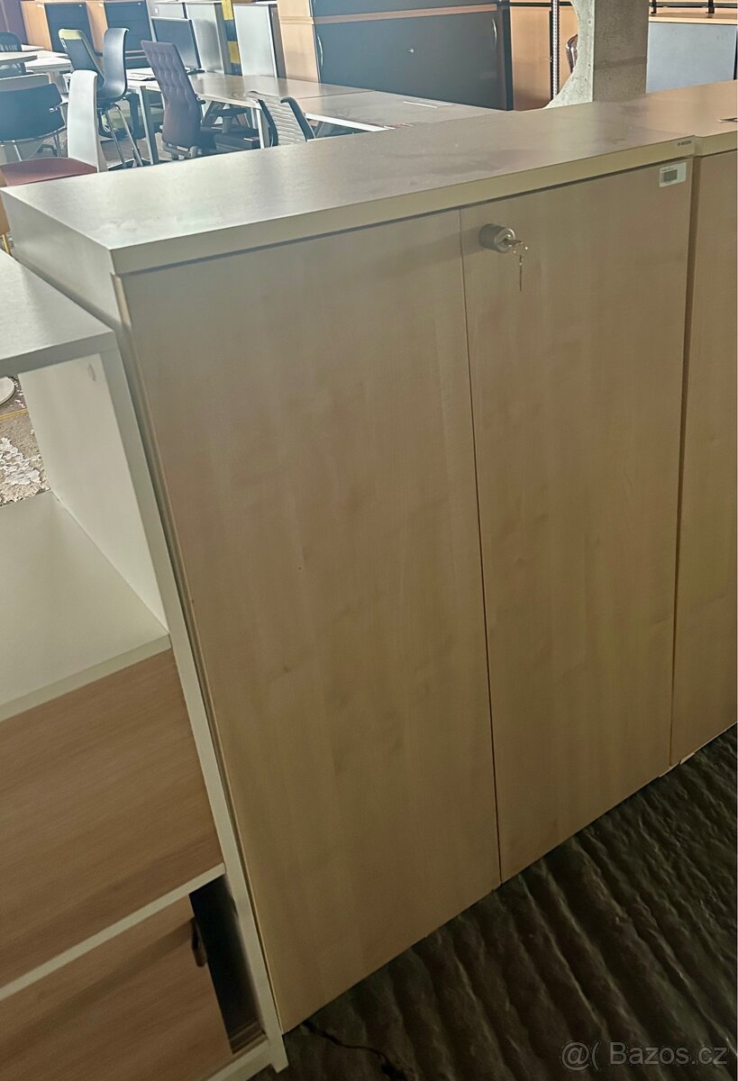 Policová skříň 40x80x120 (2 ks k dispozici)