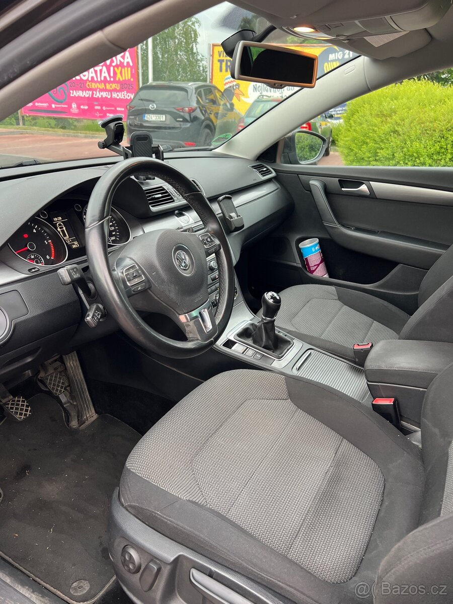 Volkswagen Passat 2.0 TDI 103 kW – 2014 – 180 000 Kč