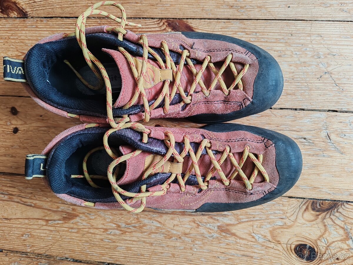 La Sportiva Boulder X