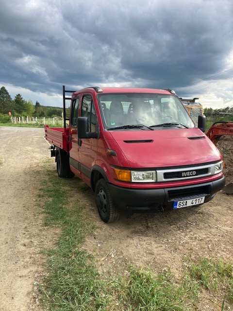 IVECO Sklápěč třístranný do 3.5t