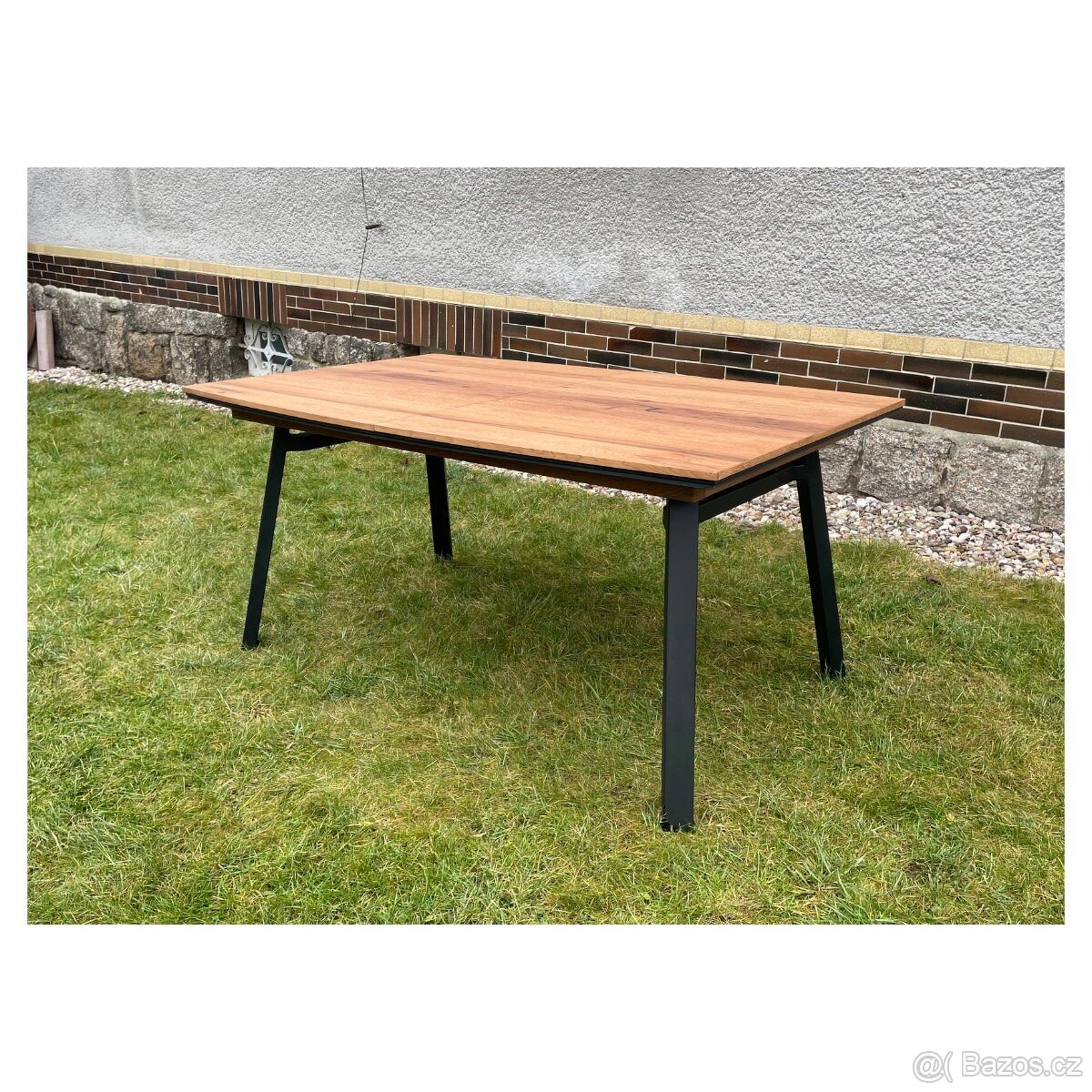 Jídelní stůl z masivu - Halmstad 160 cm