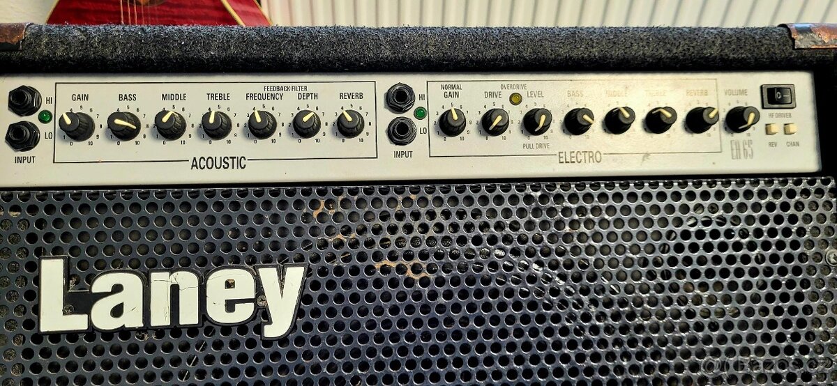 LANEY EA65 elektro-akustické kombo