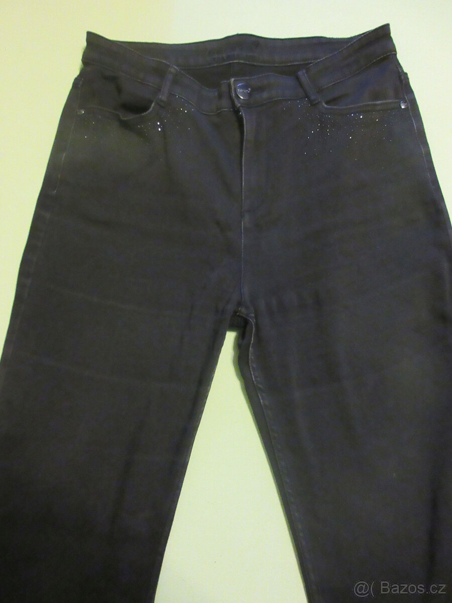 Černé rifle vel. UK12-Marks § Spencer /40/, zn. Per Una.