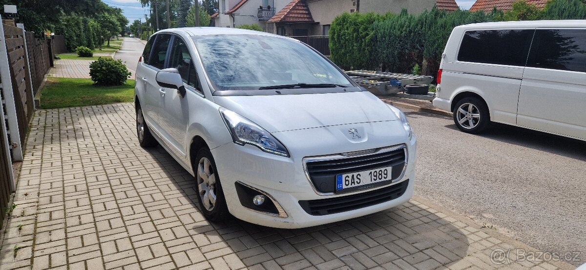 REZERVACE Peugeot 5008 1.6hdi Automat