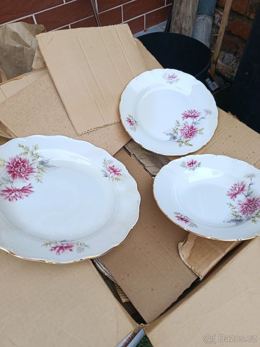 Porcelánový servis