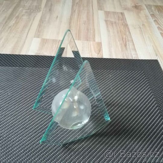 Svícen na vonný olej