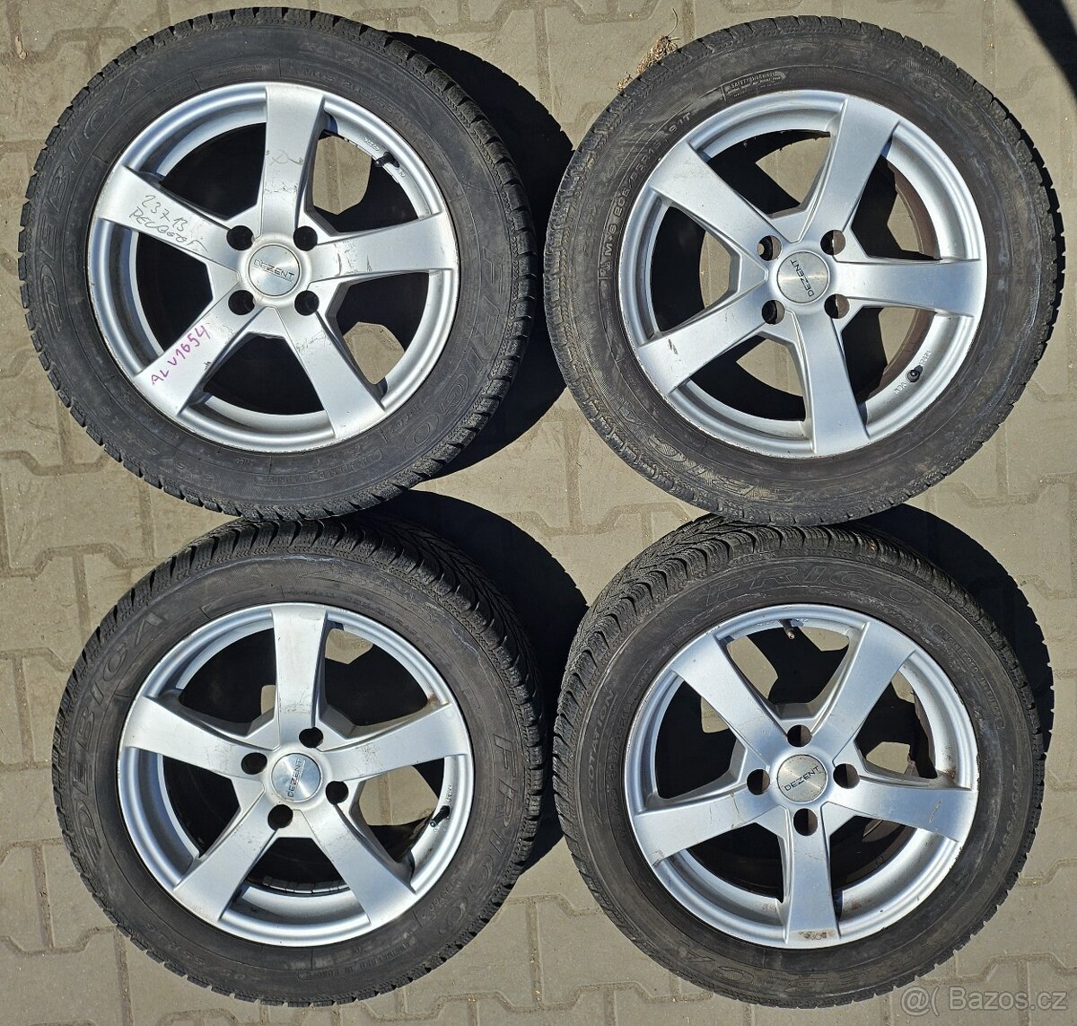 Prodám ALU kola Peugeot č. 1654
