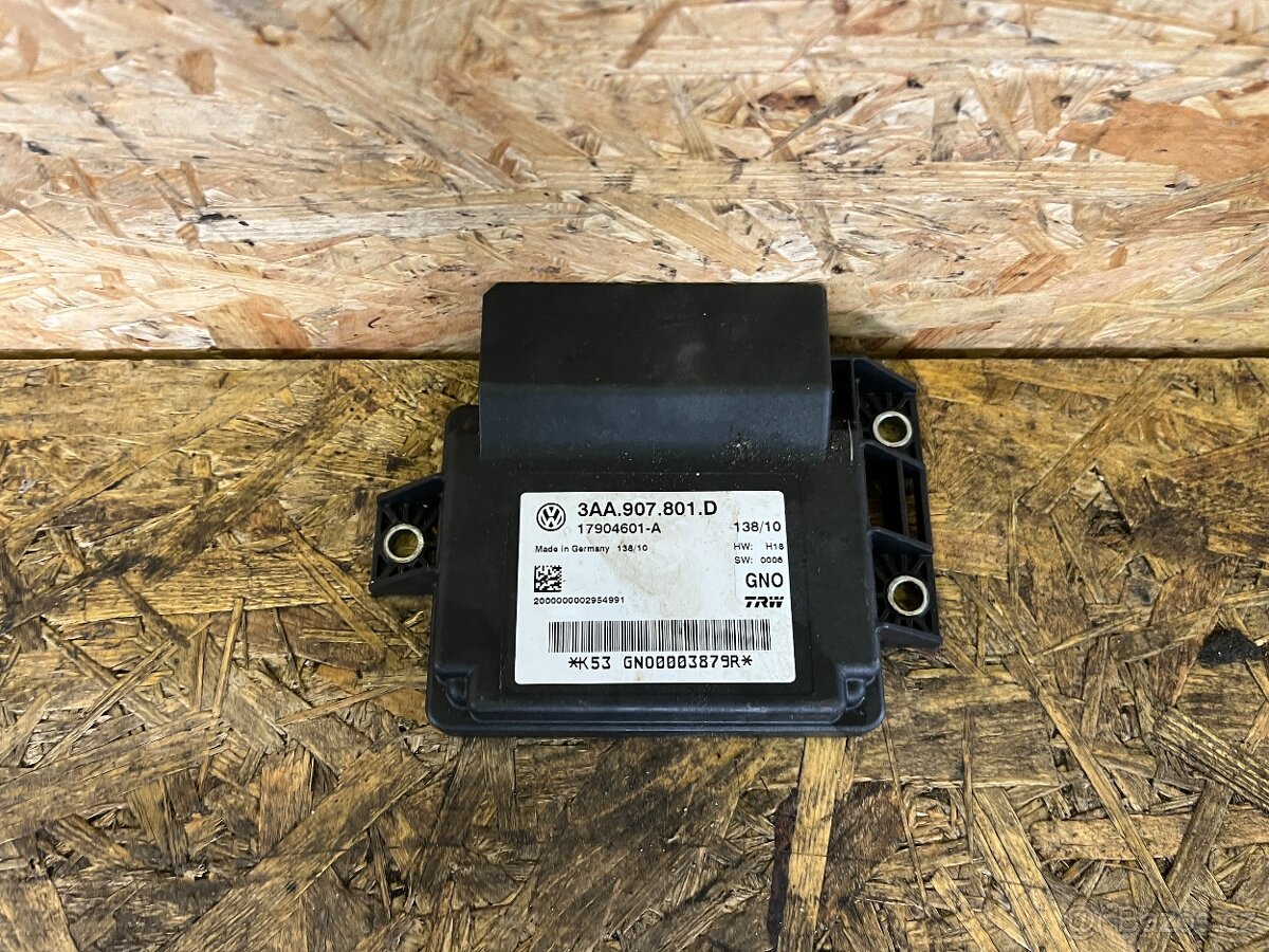 ŘÍDICÍ JEDNOTKA PARKOCAVÍ BRZDY VW 3AA907801D