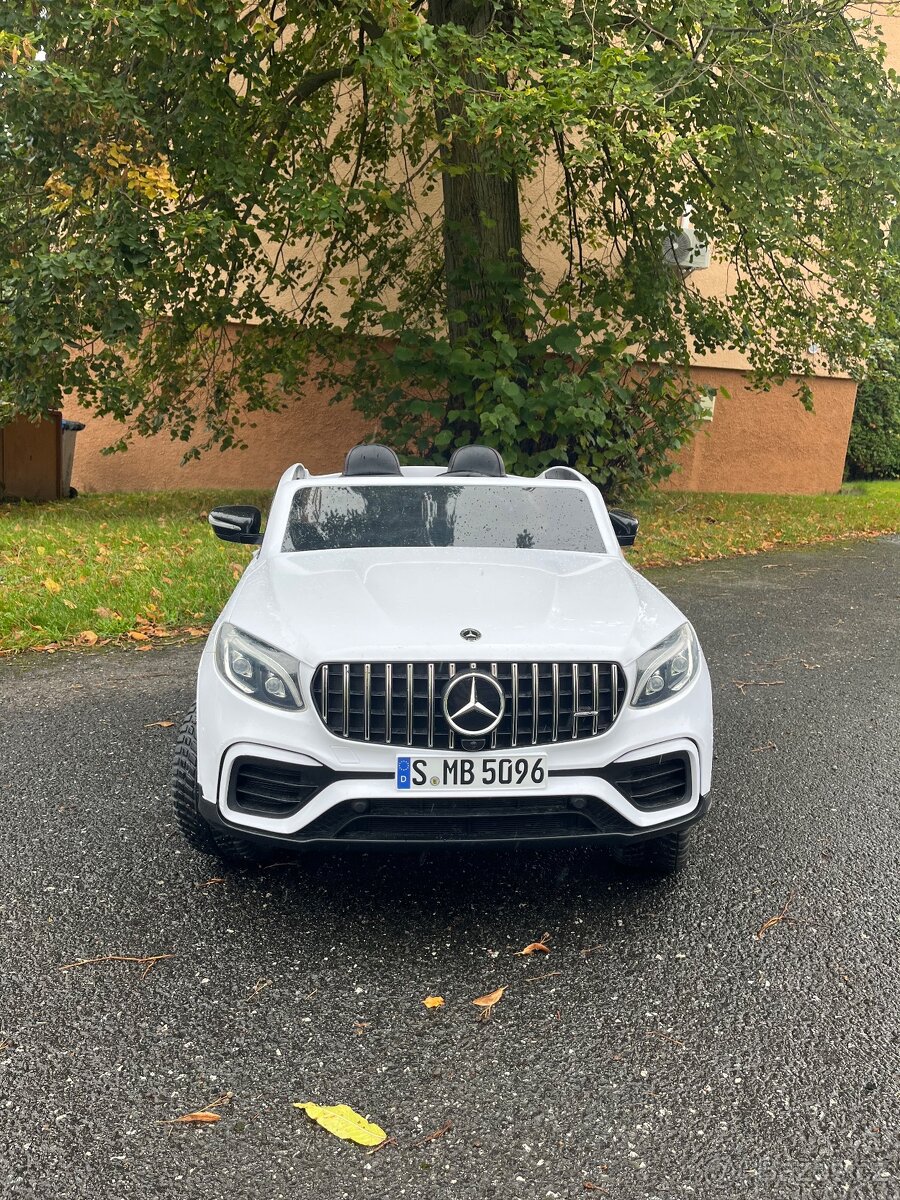 Elektrické autíčko Mercedes GLC 63S 4x4 bílé