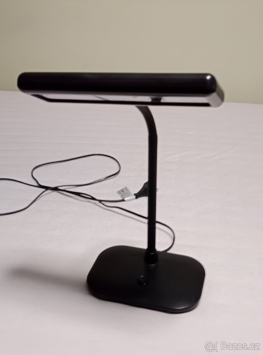 Stolní LED lampička s ohebným krkem
