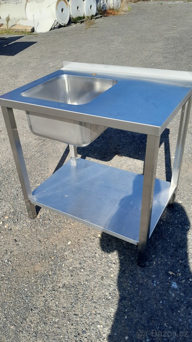 Nerezový stl s dřezem 85x60x85 cm se sp. polici