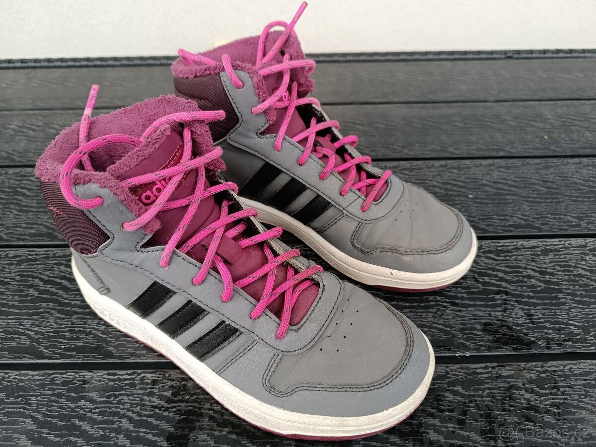 Dětské sportovní boty Adidas
