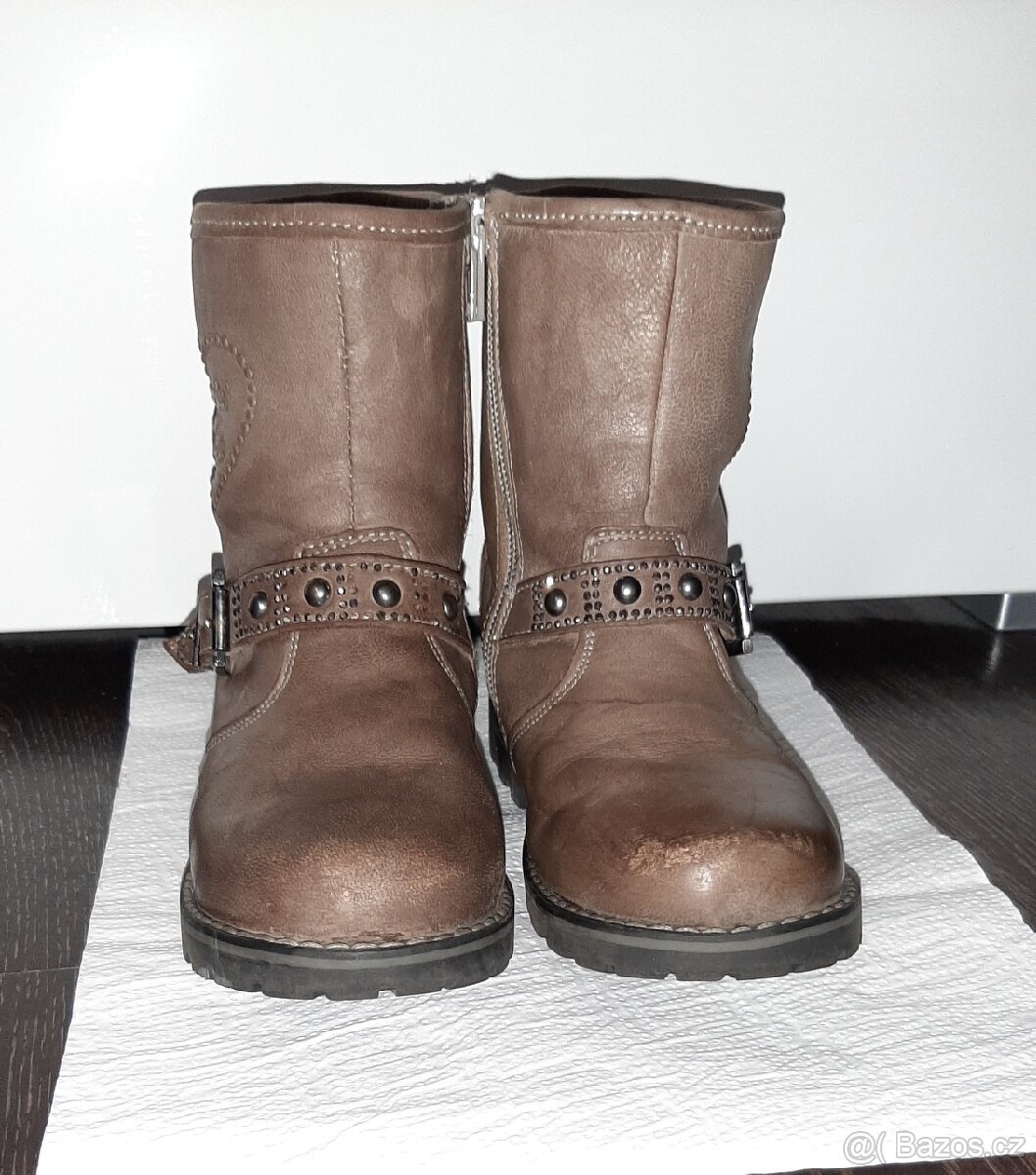 Dívčí boty vel.28 zn.lasocki