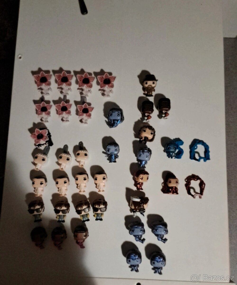 Stranger things kinder joy