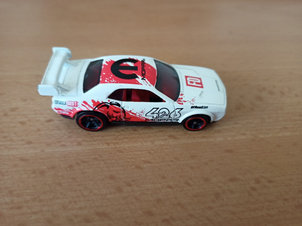 Hot Wheels:DODGE CHALLENGER