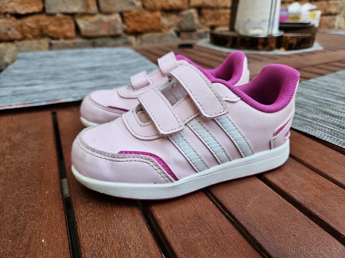 Krásné dětské tenisky Adidas