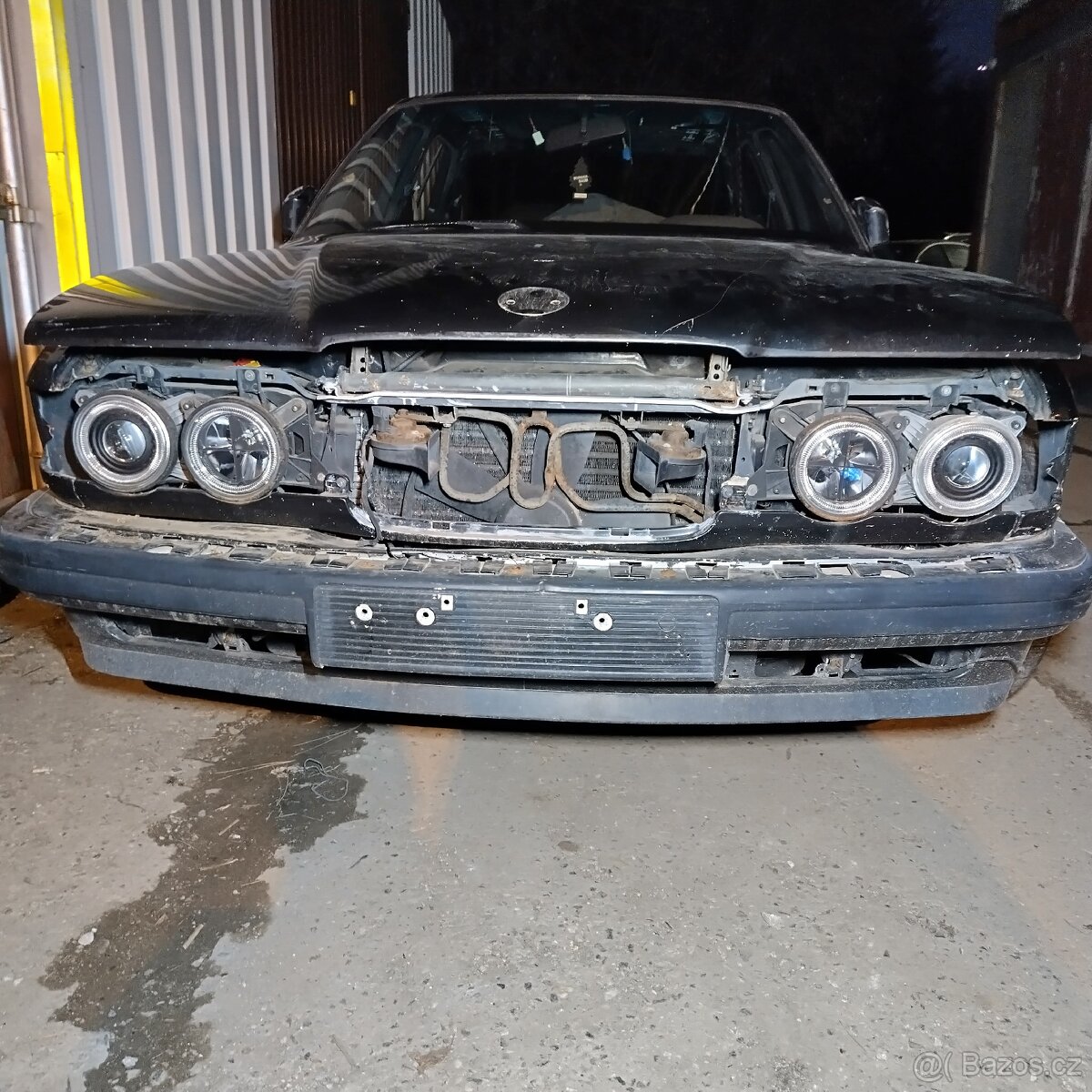 BMW E32 730i - náhradní díly