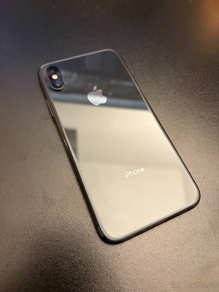 iPhone XS