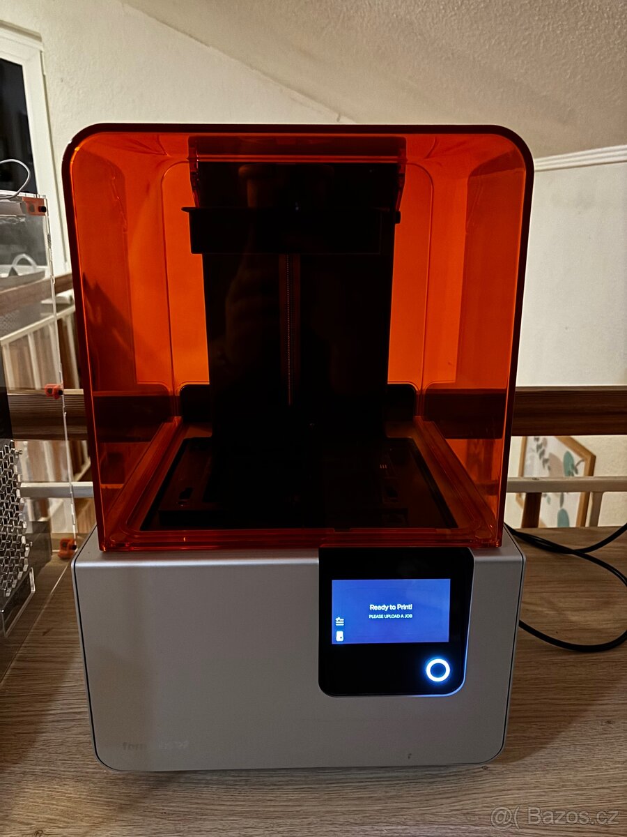 3D tiskárna Form2 SLA