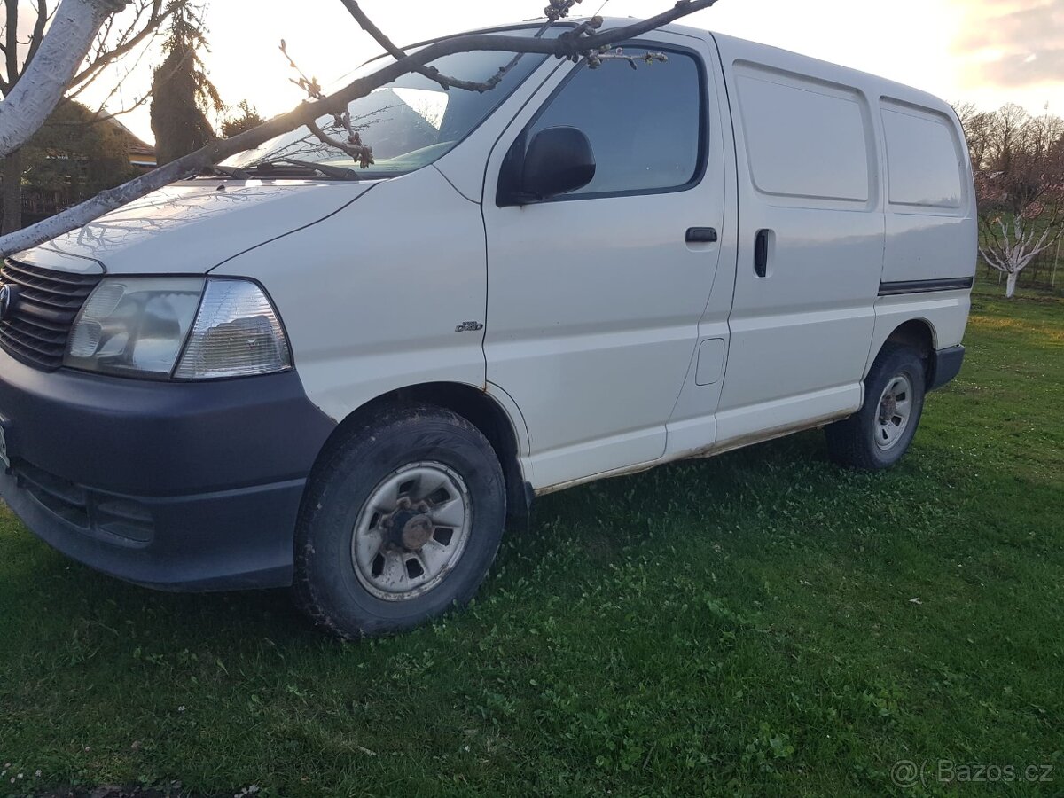 Toyota Hiace 4x4 krátká verze