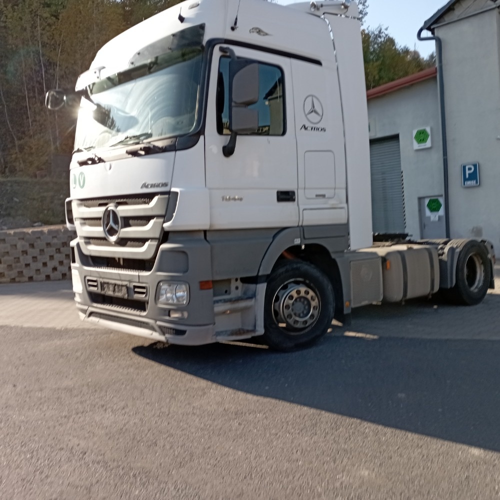Prodám Mercedes 1844