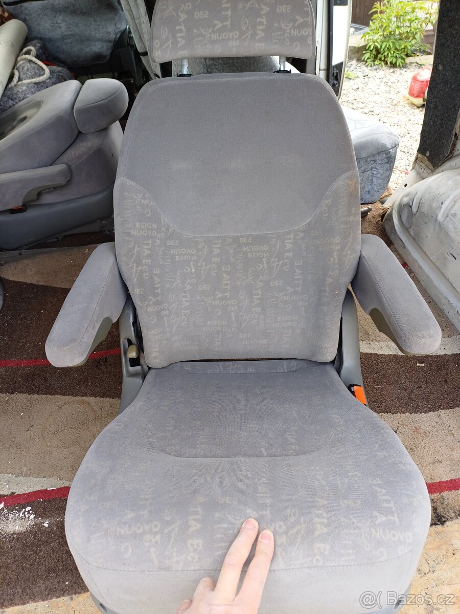 Prodám sedačky vw sharan