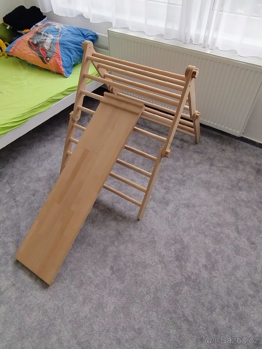 Piklerové trojúhelník čtyrramenný Woodisio