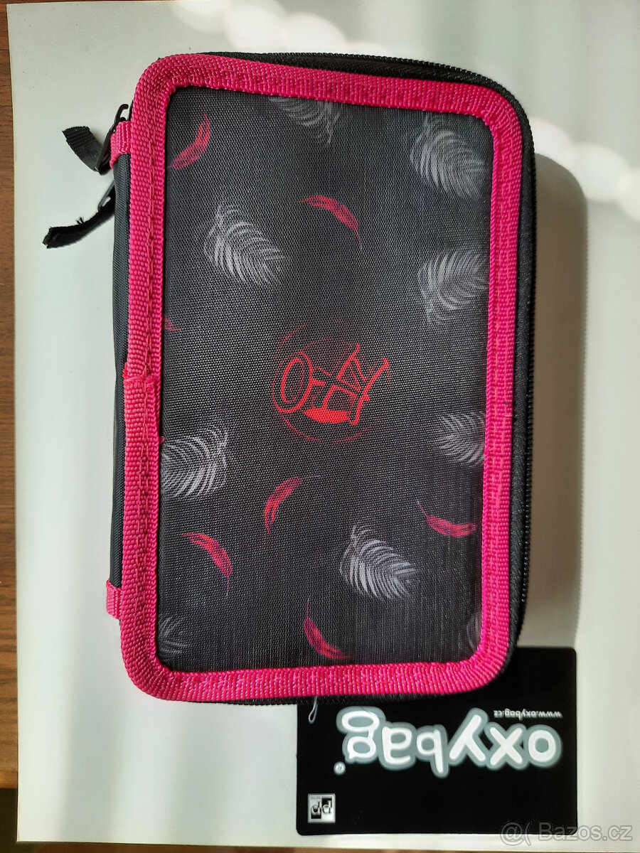 Nový školní penál oxybag