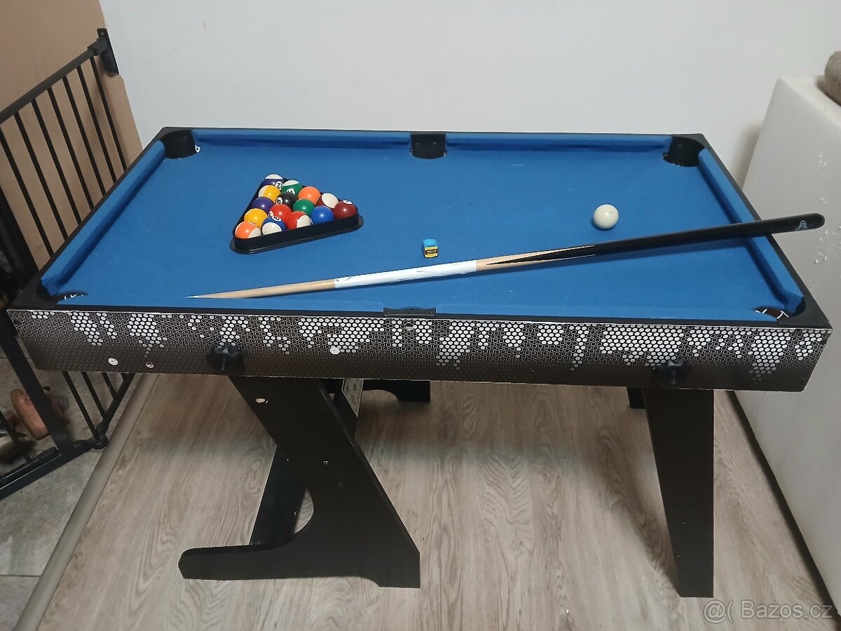 Multifunkční hrací stul