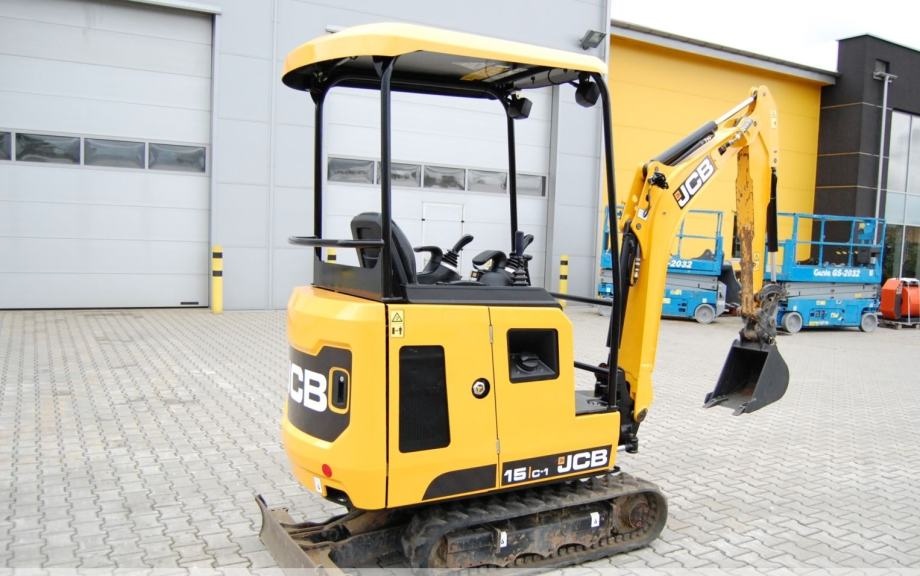 Minibagr JCB 15C-1