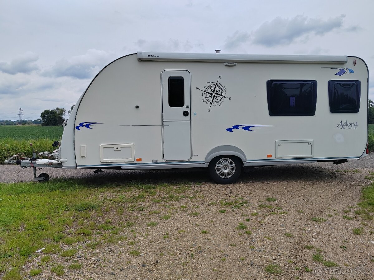ADRIA ADORA 542DL,MOVER, SOLAR, MARKÝZA, VELKÁ KOUPELNA