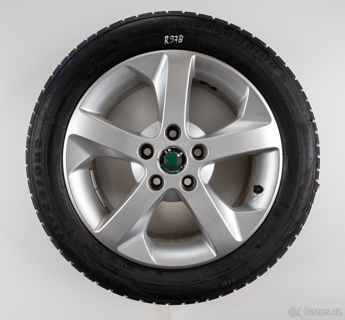 Škoda Octavia - Originání 16" alu kola - Zimní pneu