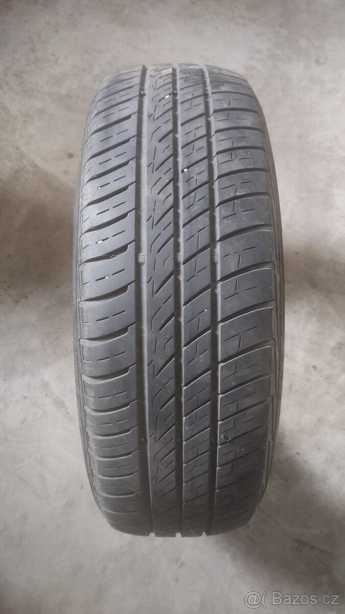 Letni pneu 195/65/15