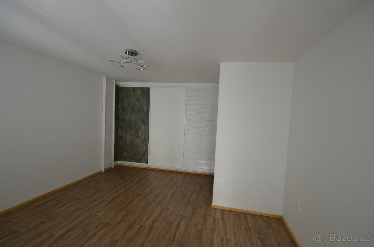Pronájem bytu 4+1 ve Znojmě