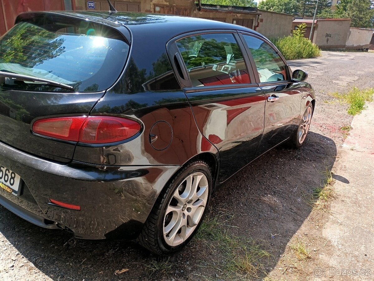 Prodám Alfu Romeo 147 JTD,120 CV