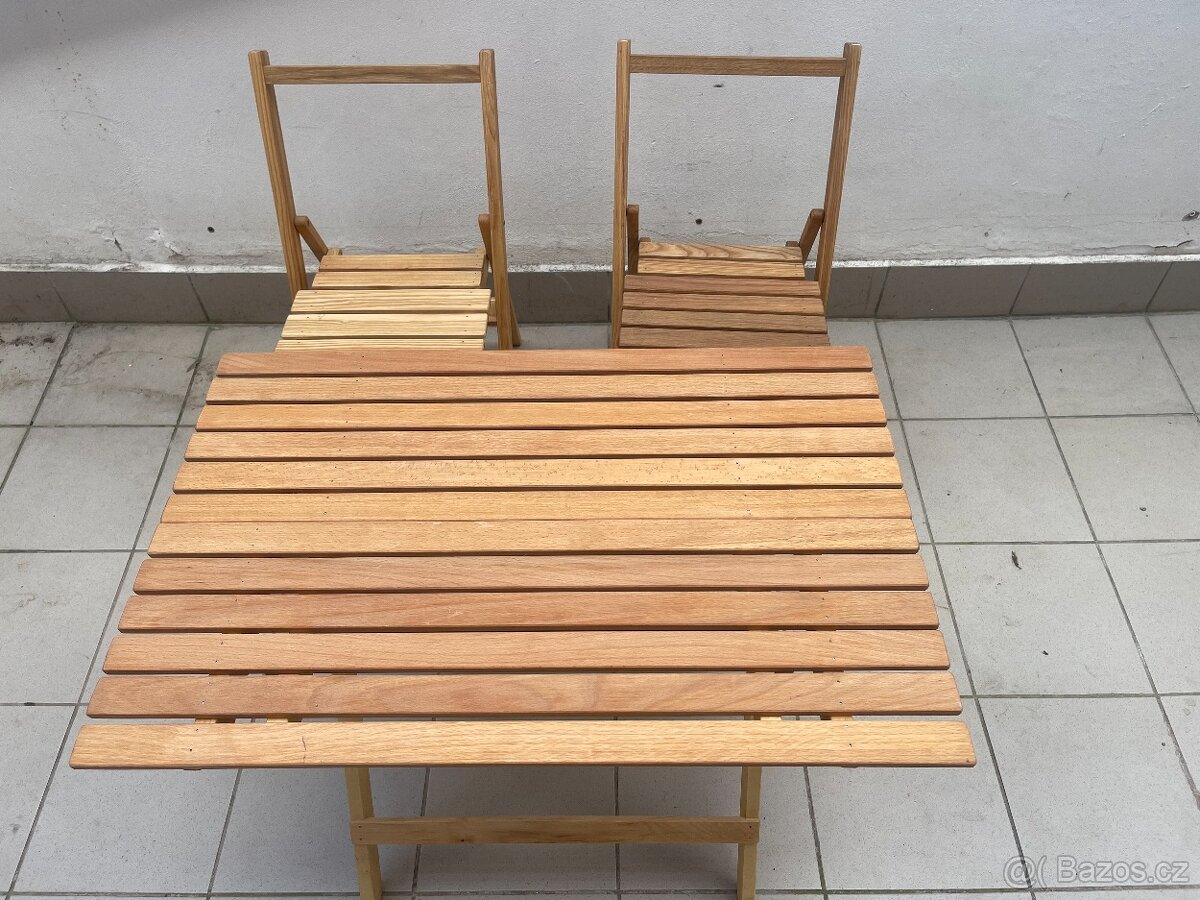Skládací stolek plus židličky na stylové táboření