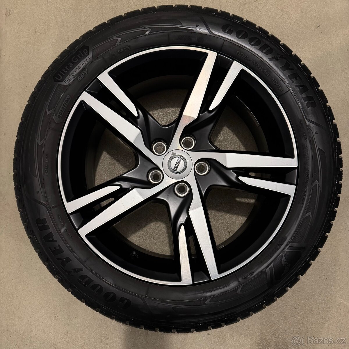 Zimní kola Volvo XC40 V90 Cross Country 235/55 R18 GoodYear