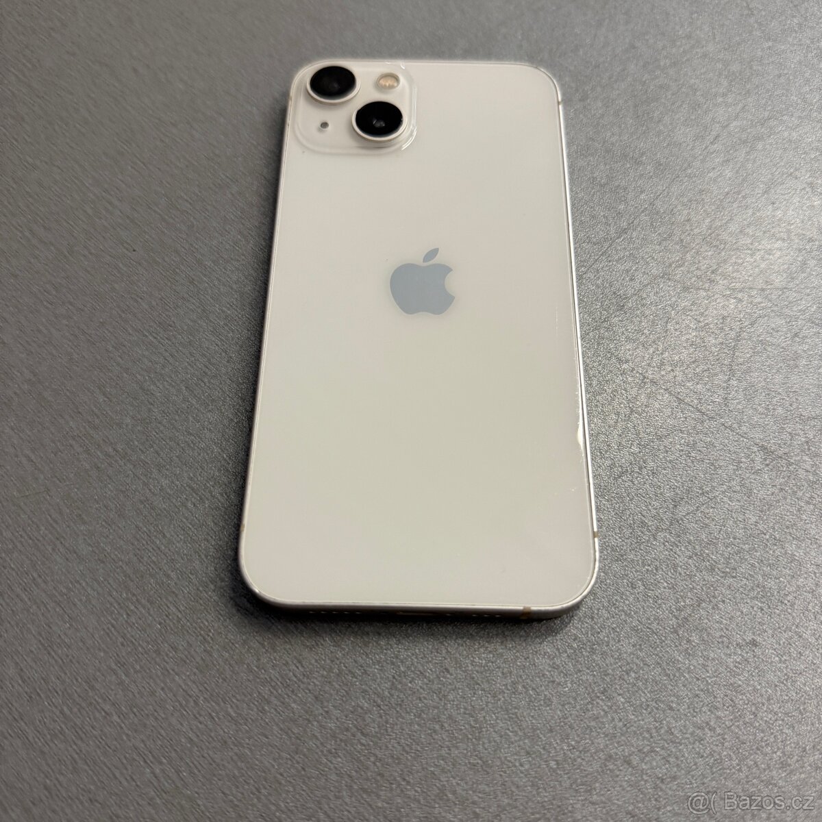 iPhone 13 128GB bílý, pěkný stav, 12 měsíců záruka